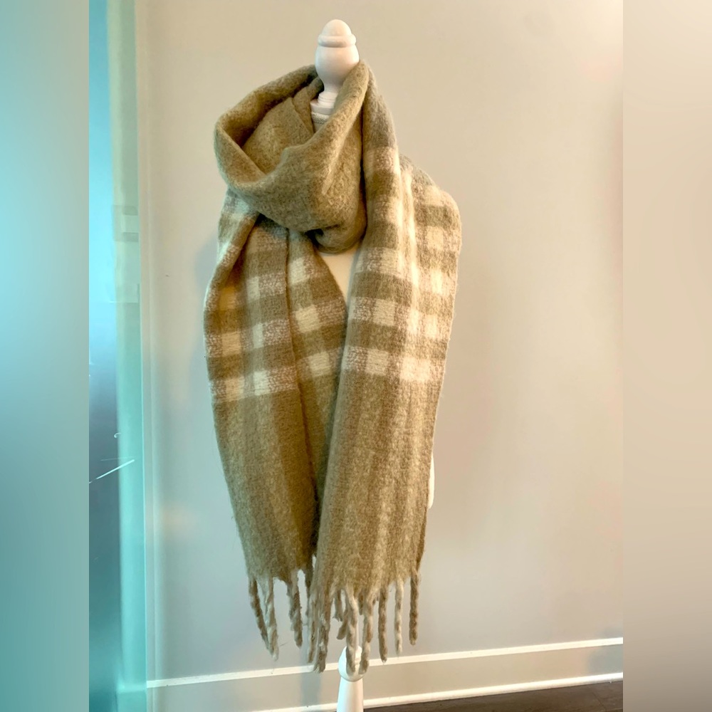Renvy Thick Warm Winter Oversized Scarf Light Brown Cream Tan Color OS